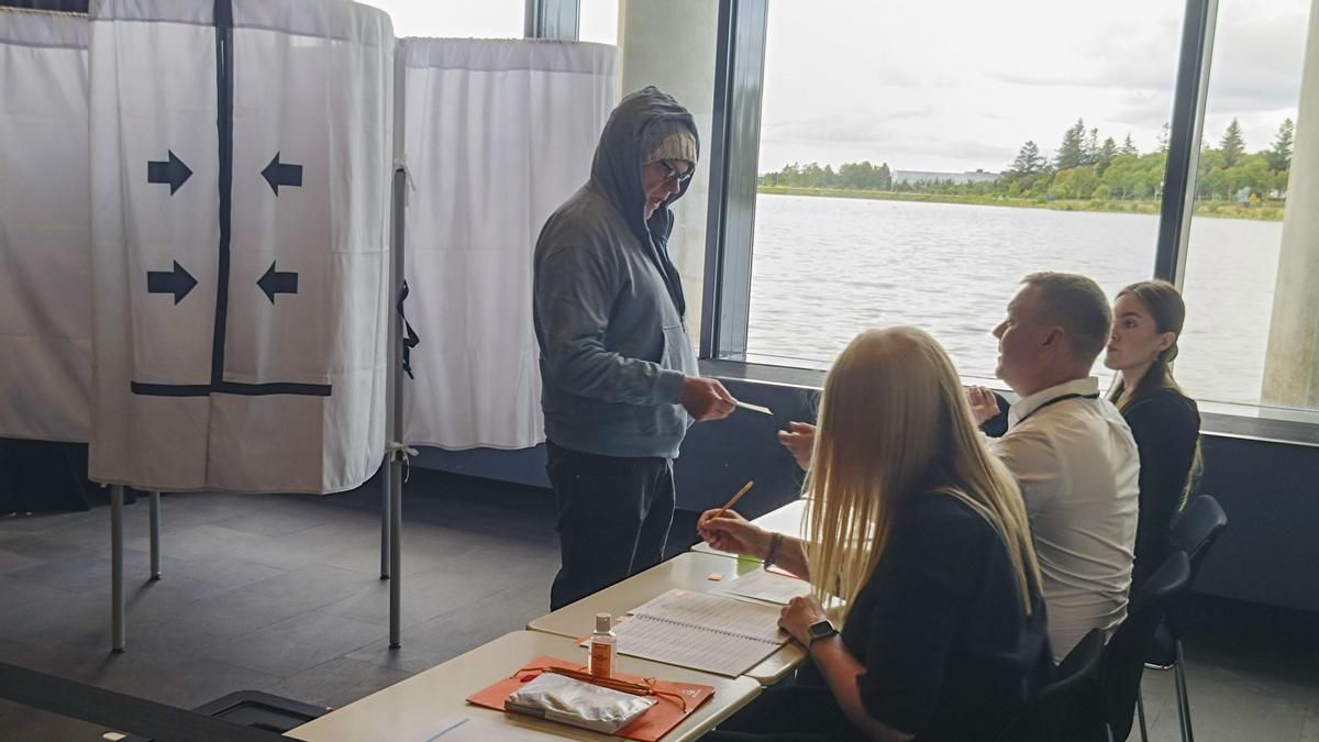 Islandia rechaza volver a negociar su entrada en la UE por un margen de apenas unas décimas a falta de terminar el recuento