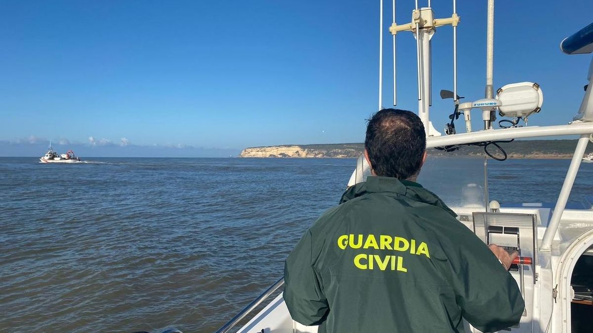 El cadáver rescatado a siete millas de Tarifa corresponde a uno de los tripulantes del 'Rúa Mar'
