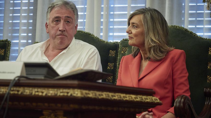 La reconquista abertzale de Pamplona: los socialistas derriban el último muro con EH Bildu y Asiron será alcalde de nuevo