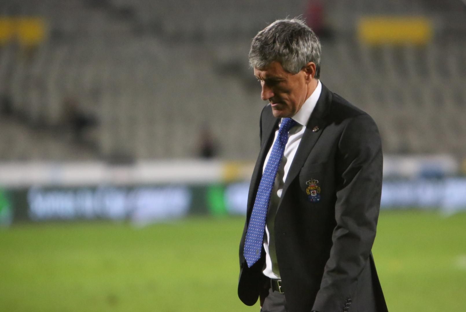 Encuentro entre la UD Las Palmas y el Deportivo de La Coruña en el Estadio de Gran Canaria. Alejandro Ramos.
