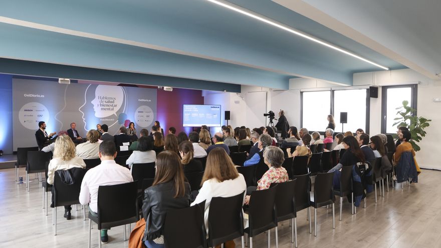 El público asistente al evento 'Hablemos de salud y bienestar mental'