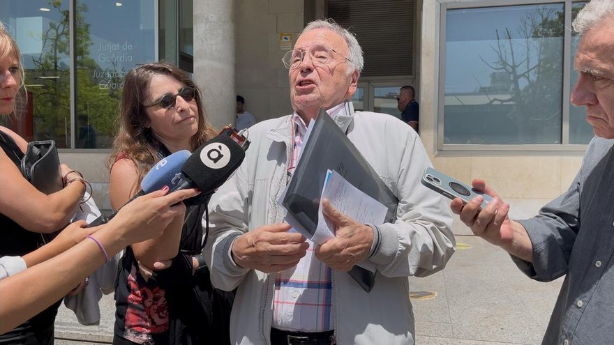 El líder de Manos Limpias se inventa que el Gobierno esconde "20 muertos" de la DANA y se querella contra la jueza