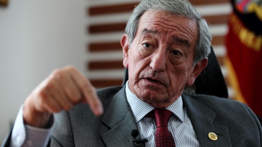 Ecuador moviliza 200 hombres y 20 vehículos tácticos a la frontera con Perú