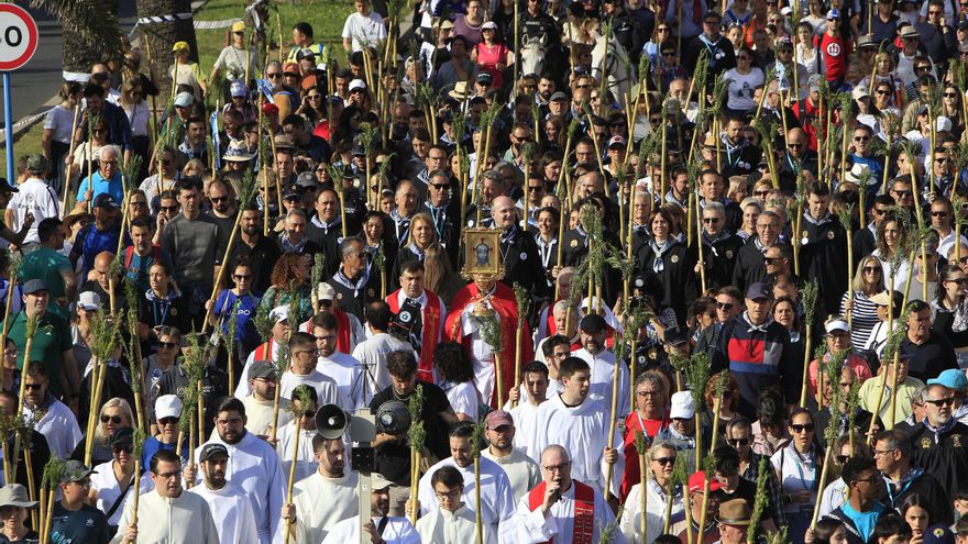 El buen tiempo y el Primero de Mayo elevan a más de 350.000 los peregrinos a Santa Faz