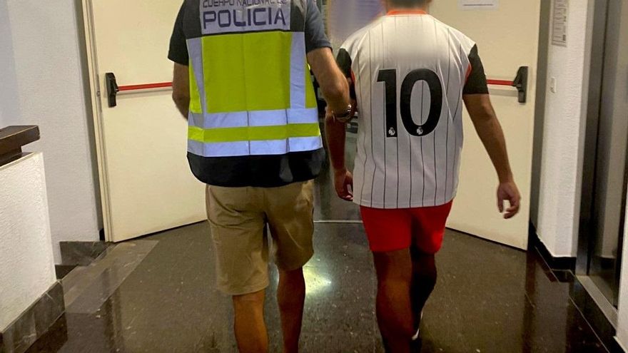 Detienen a un joven en Palma por compartir más de 400 archivos pedófilos en una red social