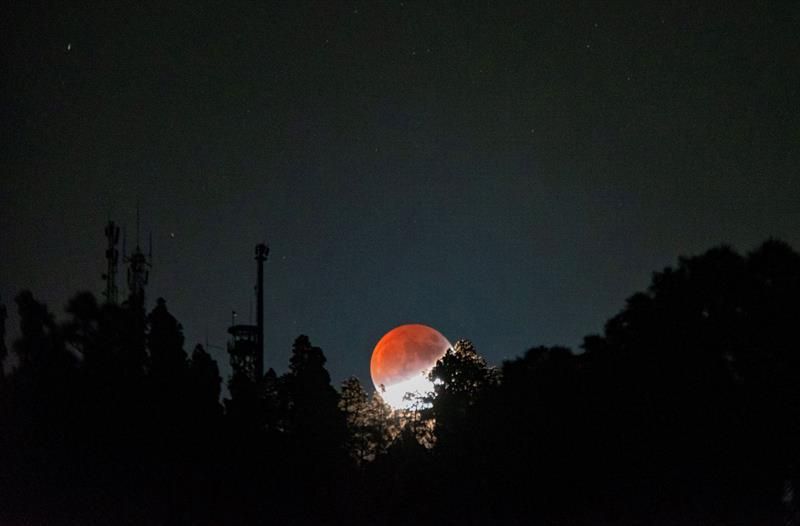 Eclipse de Luna visto desde Canarias
