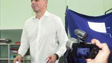 Varufakis tiende la mano a la troika para retomar las negociaciones pero con el ultimátum "de vuelta"