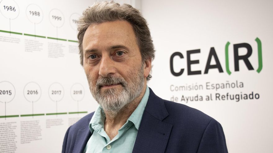 Mauricio Valiente, director de CEAR: "Lo que vemos en Ceuta no tiene que ver ni con las mafias ni con la sentencia del Supremo"