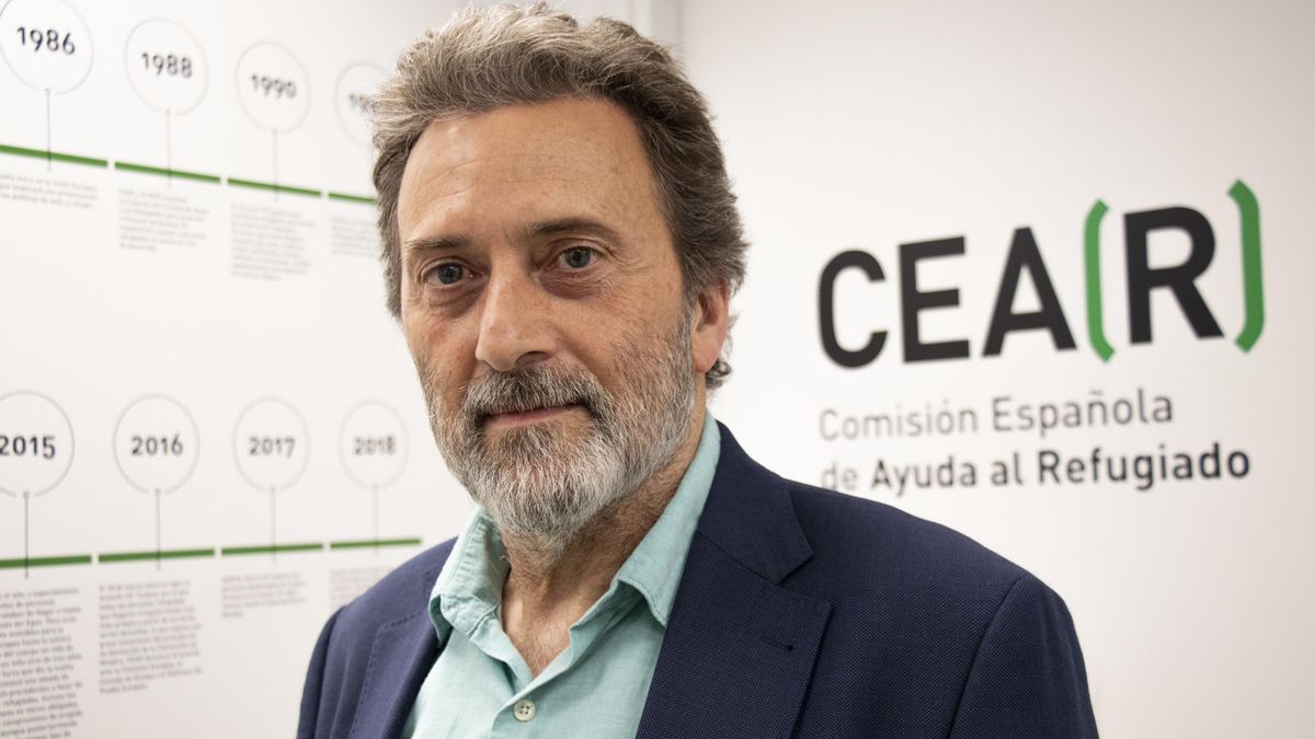 Mauricio Valiente, director de CEAR: "Lo que vemos en Ceuta no tiene que ver ni con las mafias ni con la sentencia del Supremo"