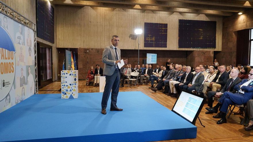 El Gobierno canario anuncia nuevas ayudas para los autónomos: desde gastos de guardería hasta cubrir bajas por embarazo