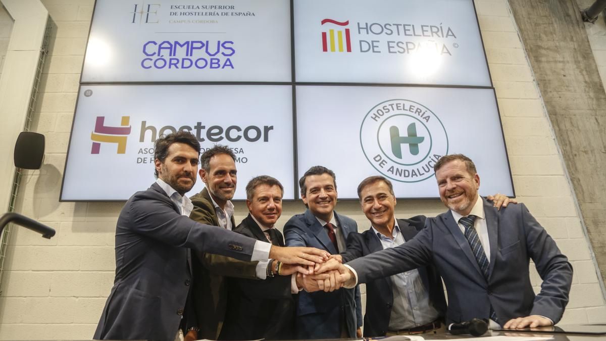 Firma del convenio de la Escuela Superior de Hostelería de España