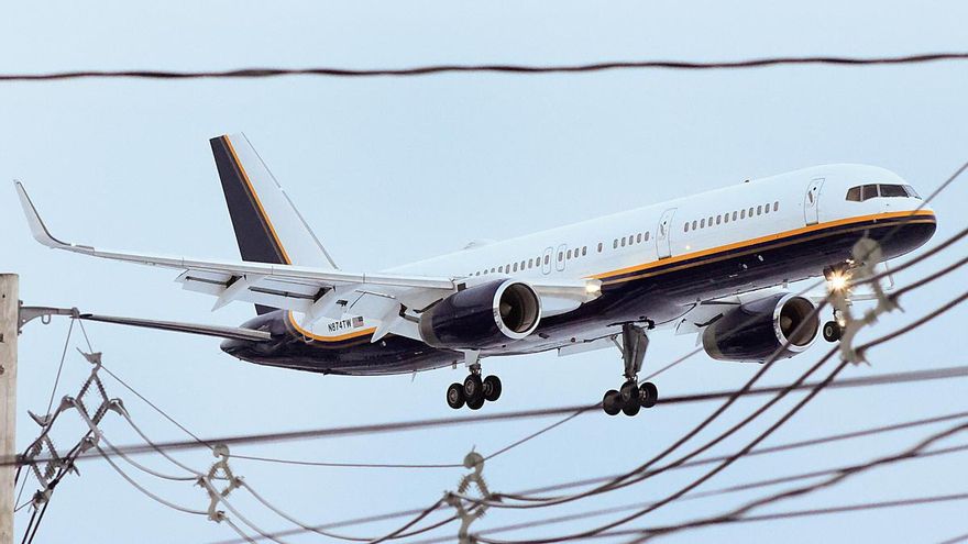El avión que traslada a Nicolás Maduro y su mujer llega a Nueva York.