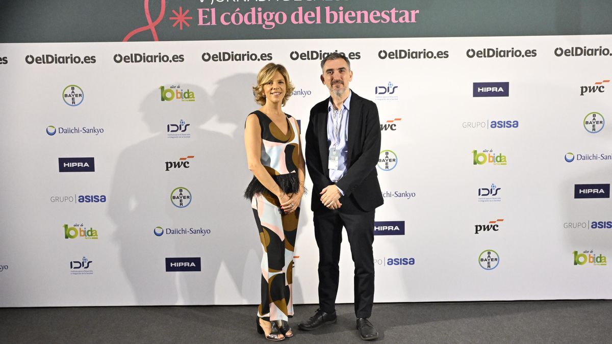 Marta Villanueva, directora general de la Fundación Idis, e Ignacio Escolar, director de elDiario.es