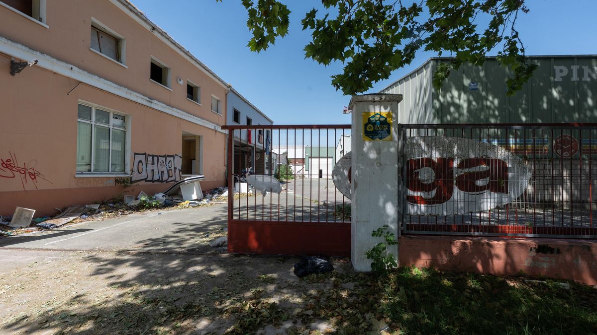 Atendidas al menos siete personas afectadas por un incendio en el pabellón de EGA de Vitoria
