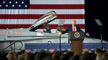 La campaña de Trump se aprovechó de los datos de 50 millones de usuarios de Facebook obtenidos de forma fraudulenta