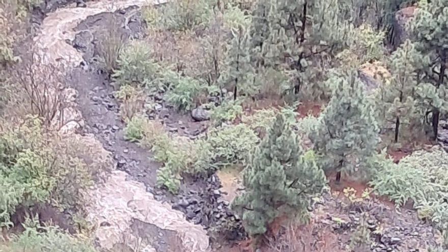 Barranco de Taburiente, en el interior del Parque Nacional de La Caldera, en la mañana de este miércoles, con caudal.