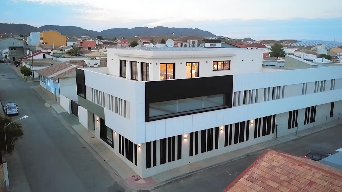 Las modernas instalaciones de Meteored en Almendricos ocupan una superficie de mil metros cuadrados.