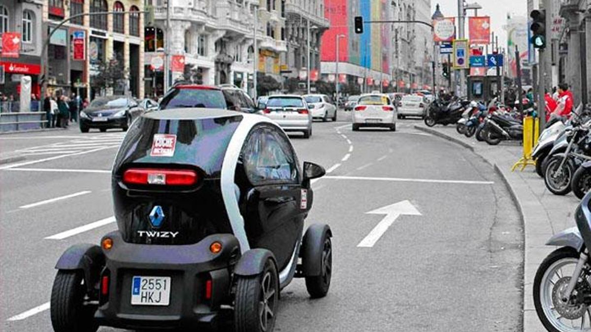Coches eléctricos en España: evolución y desafío.