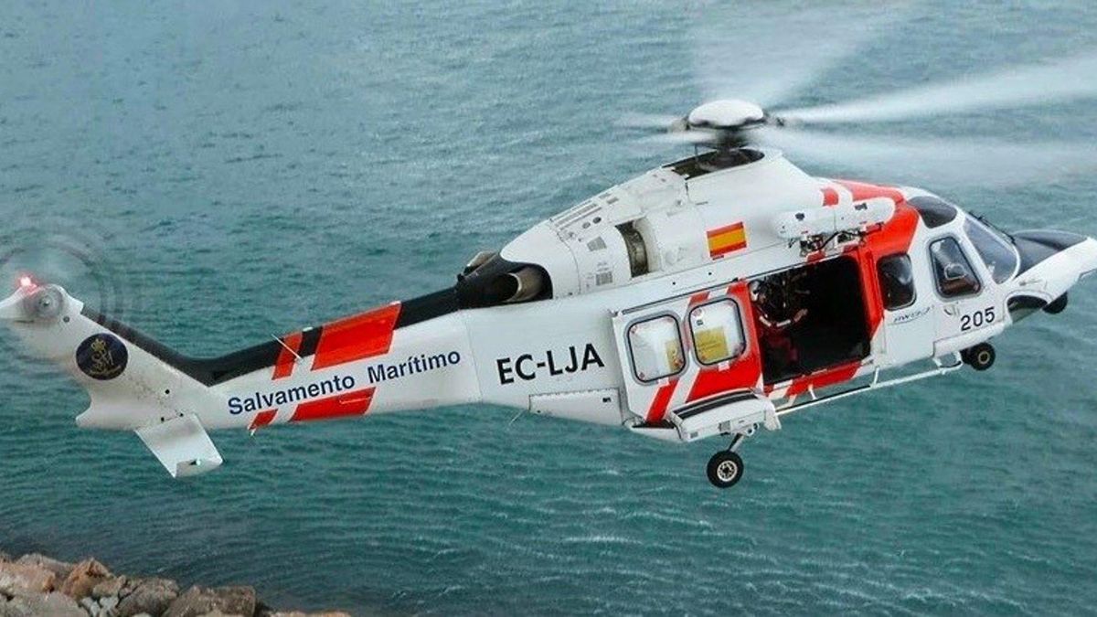 Evacuado en helicóptero un tripulante enfermo de un buque a 20 millas al este de Gran Canaria