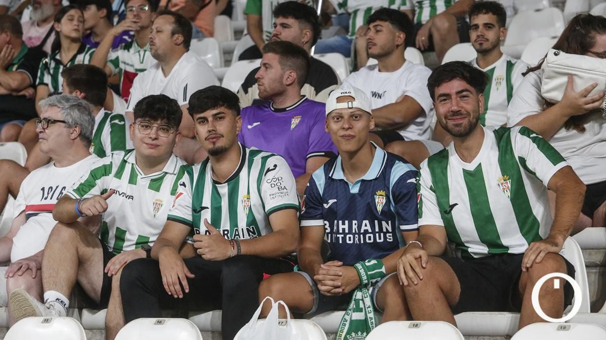 Grada Blanquiverde del Córdoba CF - Racing de Santander