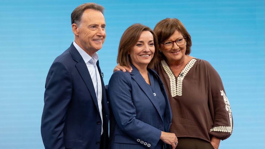 Matías Prats, Pepa Bueno y Olga Viza en 'El Telediario de nuestras vidas'