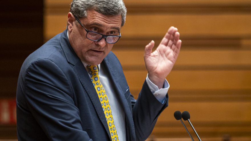 El procurador de Por Ávila retira su pregunta de control y abandona las Cortes para ir al partido Ávila-Valladolid