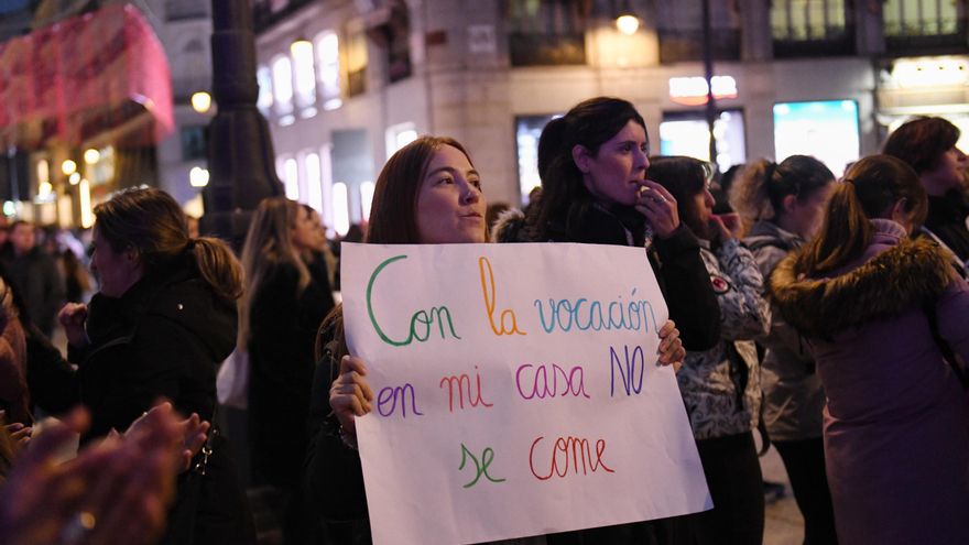 Educadoras de Infantil en la Puerta del Sol de Madrid.