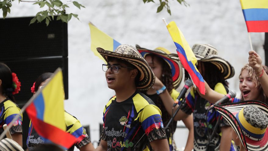 Colegios de Santa Marta celebran 500 años de la ciudad con regalos musicales del Gobierno