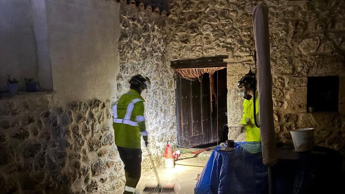 Intervención de los bomberos de la Diputación de Valladolid en Peñafiel