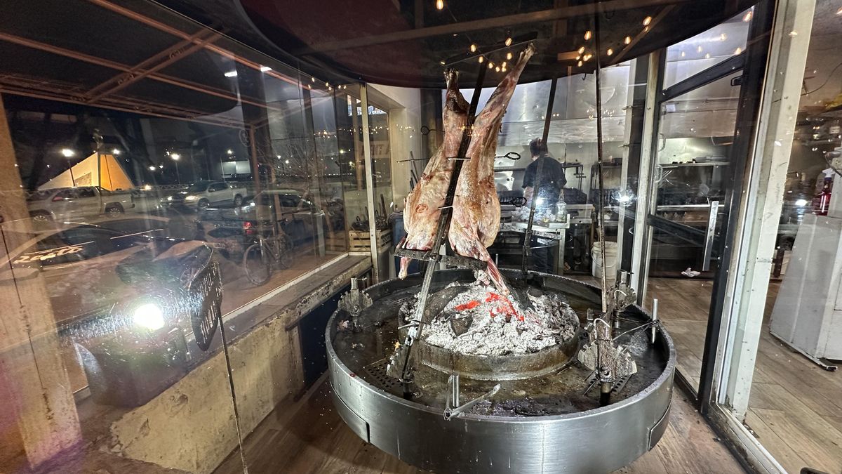 Cordero Patagónico. Una delicia que alcanza un nivel muy elevado en Matilde Parrilla & Bistro.