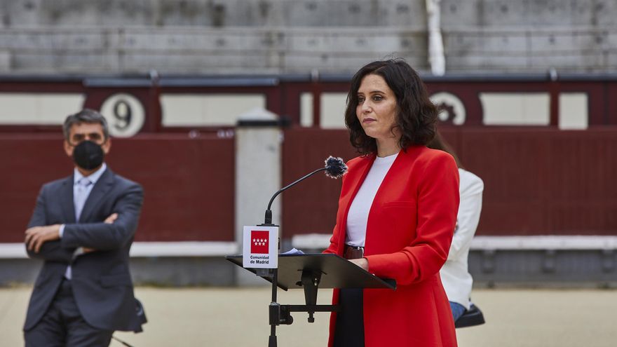 La presidenta de la Comunidad de Madrid, Isabel Díaz Ayuso interviene en la plaza de toros de Las Ventas.