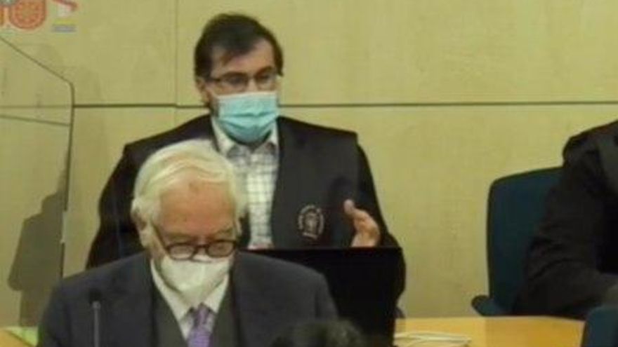 El abogado Juan Moreno, representante de la acusación popular de IU en el juicio de los papeles de Bárcenas