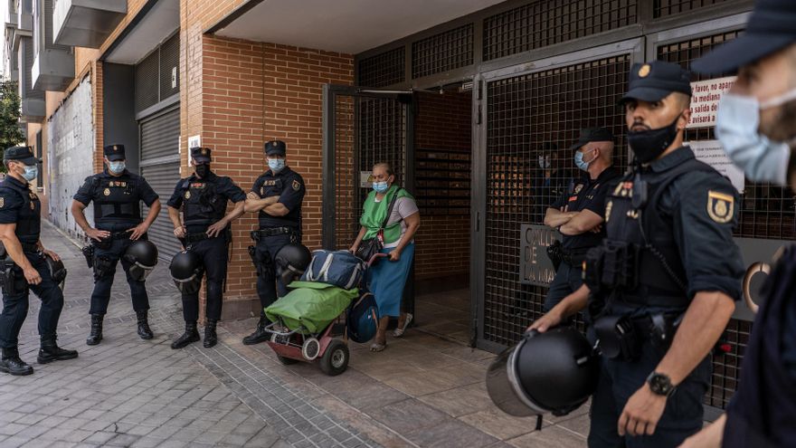 Cruz, en el momento del desahucio