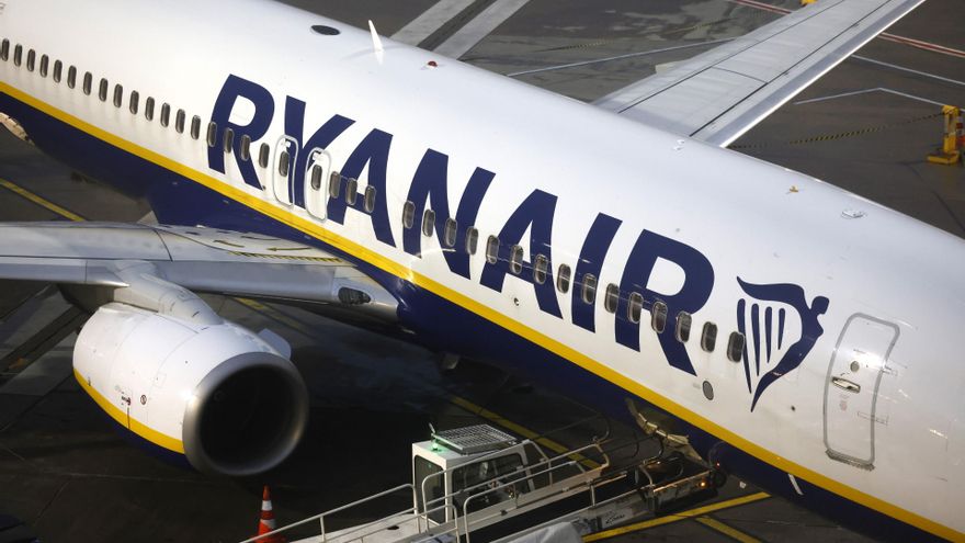 Ryanair, condenada a devolver a una pasajera el recargo por llevar equipaje de mano en cinco vuelos