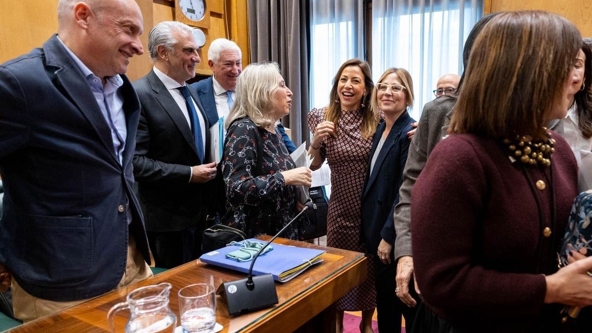 El presupuesto de 2025 de Zaragoza, que supera los 1.000 millones de euros, ve la luz con el apoyo de PP y Vox