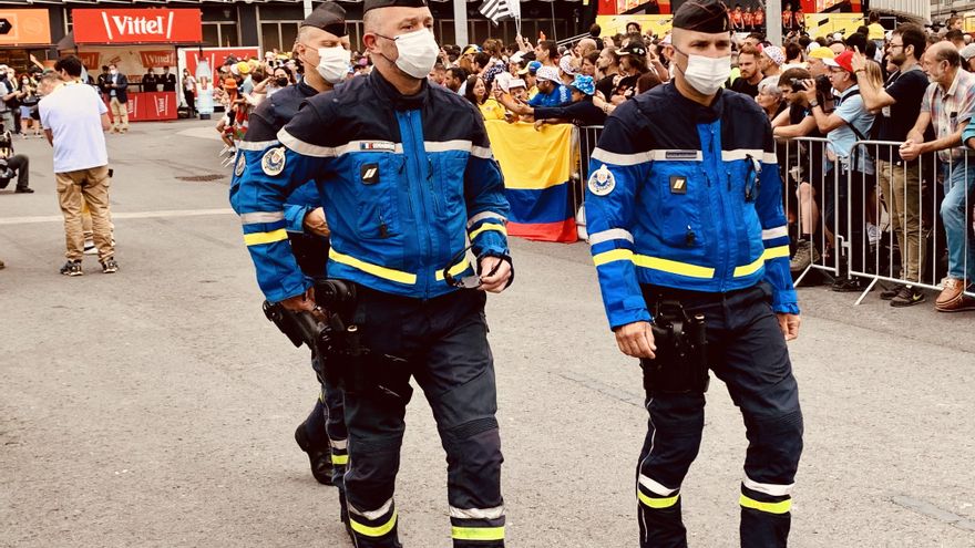 Seguridad en el Tour: la Ertzaintza al 100%, un cameo de la Guardia Civil y tres cuerpos franceses en el centro de Bilbao