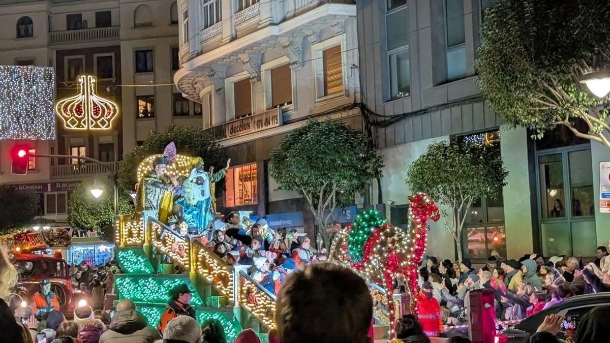 Cabalgata de Reyes Magos en León