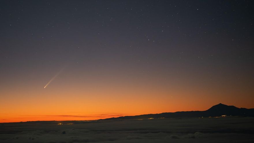 El ‘cometa del siglo’  visto desde La Palma al amanecer