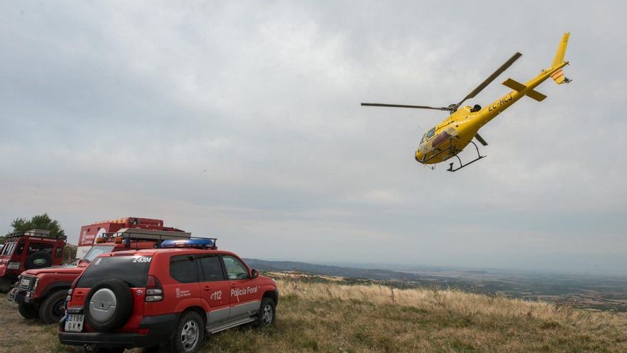 Combatiendo el fuego desde las alturas: hablan los pilotos que han sofocado los incendios en Navarra