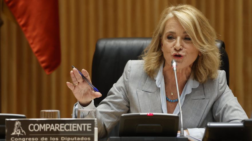 La presidenta interina del Consejo de Administración de la Corporación RTVE, Elena Sánchez, comparece ante la Comisión parlamentaria para contestar diversas preguntas, este jueves en el Congreso de los Diputados en Madrid. EFE/ Mariscal