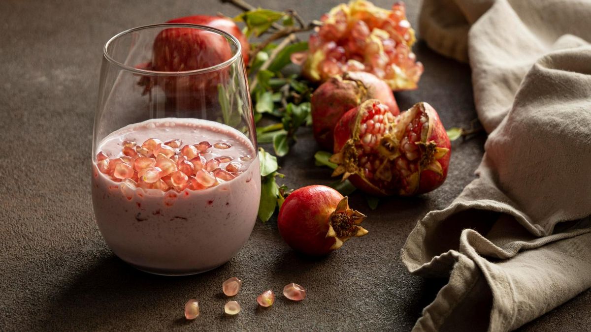 La granada continúa de temporada este mes