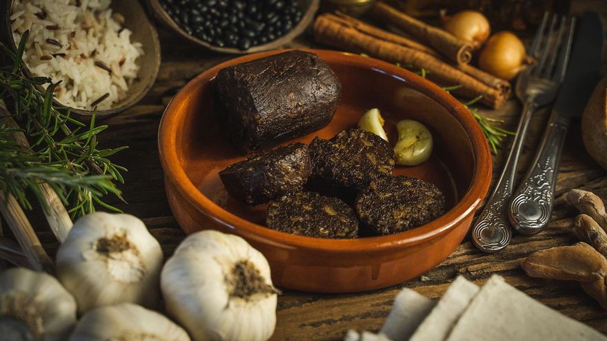 Sánchez Dragó llama a boicotear la primera carnicería vegana que se abre en Madrid