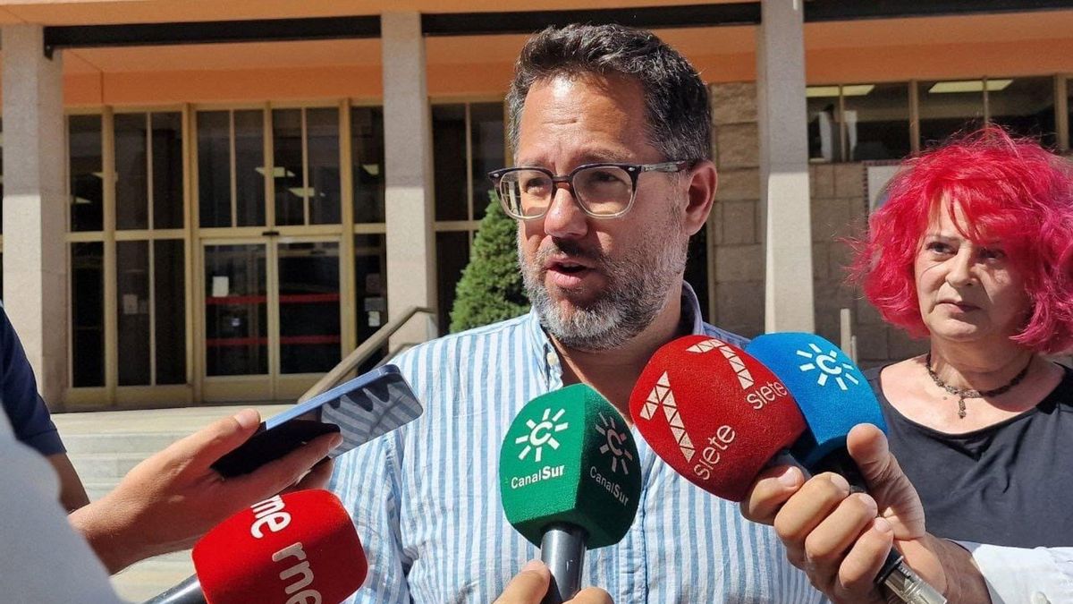 El portavoz de Adelante Andalucía, José Ignacio García, este viernes en declaraciones a los medios en Córdoba.