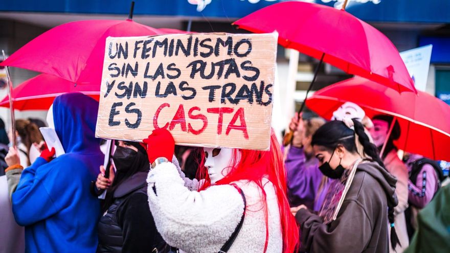 La conselleria de Mónica Oltra considera que el modelo abolicionista sancionador puede perjudicar a las mujeres prostituidas