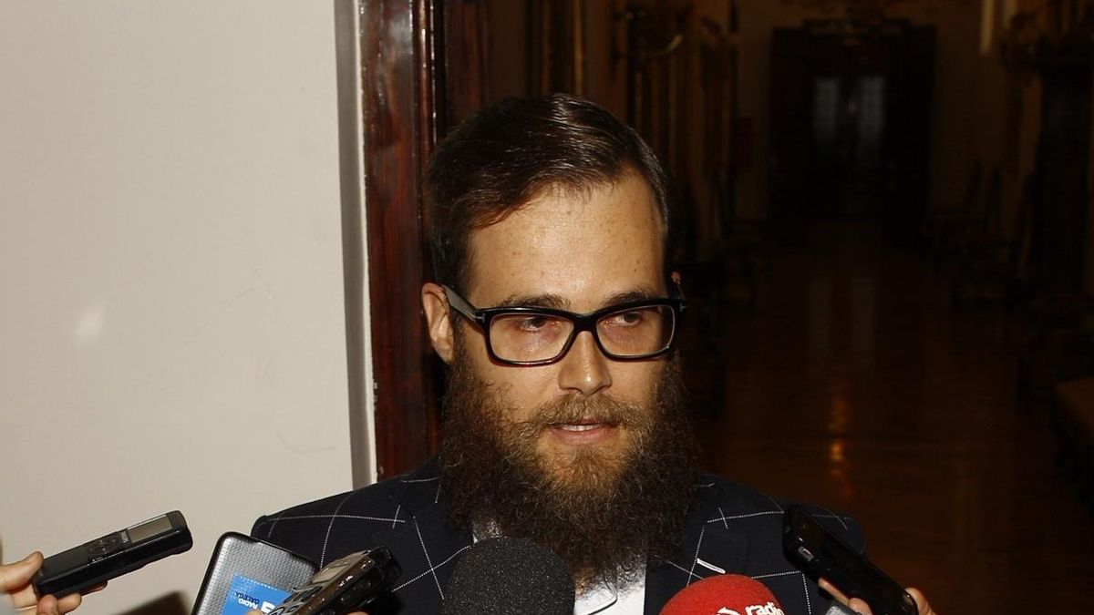 El diputado 'hipster' de UPyD contesta a Rajoy: "Entre los que votan, hay de todo, pero entre los que no, ni te cuento"