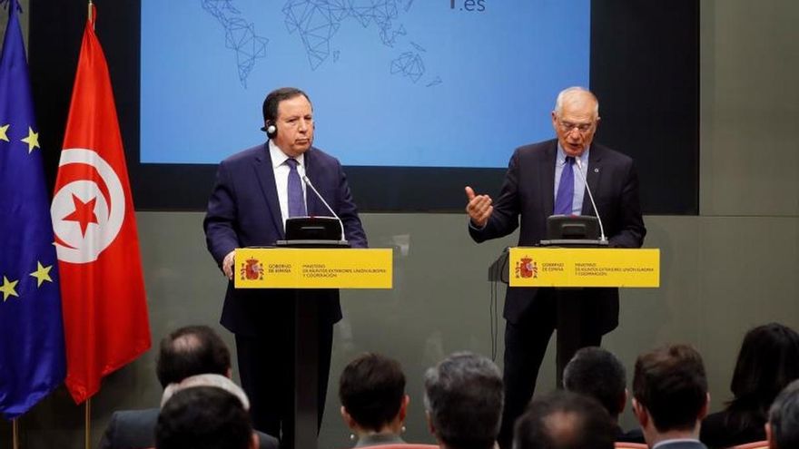 Grupo 5+5 apoya una mayor cooperación para frenar la inmigración en el Mediterráneo