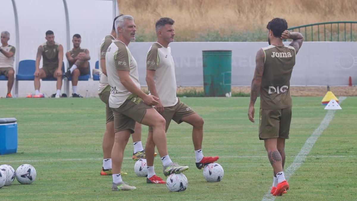 Iván Ania durante el entreno