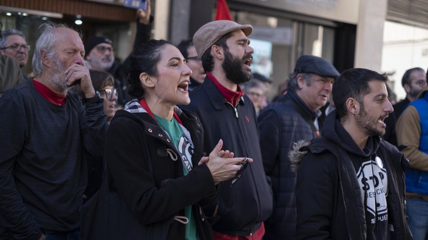 Manifestación de apoyo a #Los8deCaixaBank