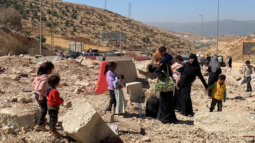 "Sin un lugar adonde ir": el peligroso retorno de los sirios que huyen de los ataques de Israel contra Líbano