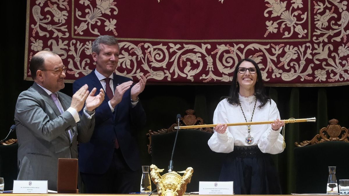 Rosa Crujeiras, la primera rectora de la Universidade de Santiago, asume el cargo como una "responsabilidad histórica"